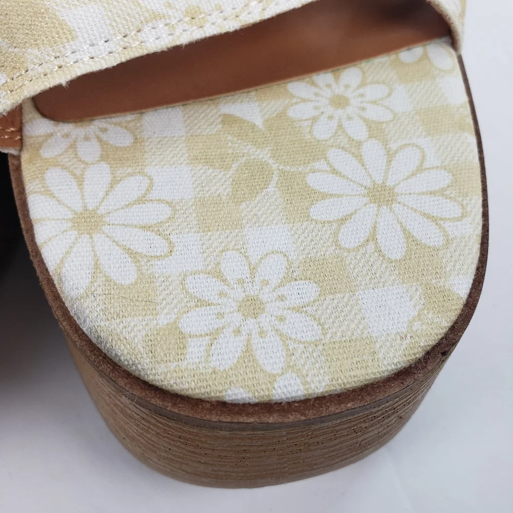 Lucky Brand Demmia Platform Wedge Sandal In Buttered Yellow Size 11